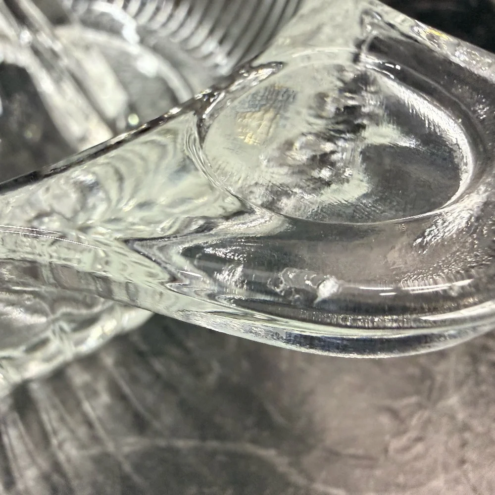 Glass Ribbed Citrus Juicer